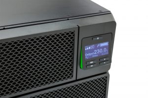 UPS APC, „Smart-UPS SRT”, Online cu sinusoida pura, rack, 10000VA/10000W, AVR, IEC x 10, 1 x baterie APCRBC140, display LCD, back-up 11 – 20 min., „SRT10KRMXLI” (include TV 35lei)