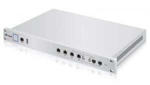 ROUTER Ubiquiti UniFi Security, wired, port LAN 10/100/1000 x 3, port WAN 10/100/1000 x 1, „USG-PRO-4” (include TV 0.8 lei)