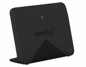 ROUTER SYNOLOGY , wireless, 2200 Mbps, port LAN 10/100/1000 x 1, port WAN 10/100/1000 x 1, antena interna x 4, „MR2200ac” (include TV 0.8 lei)